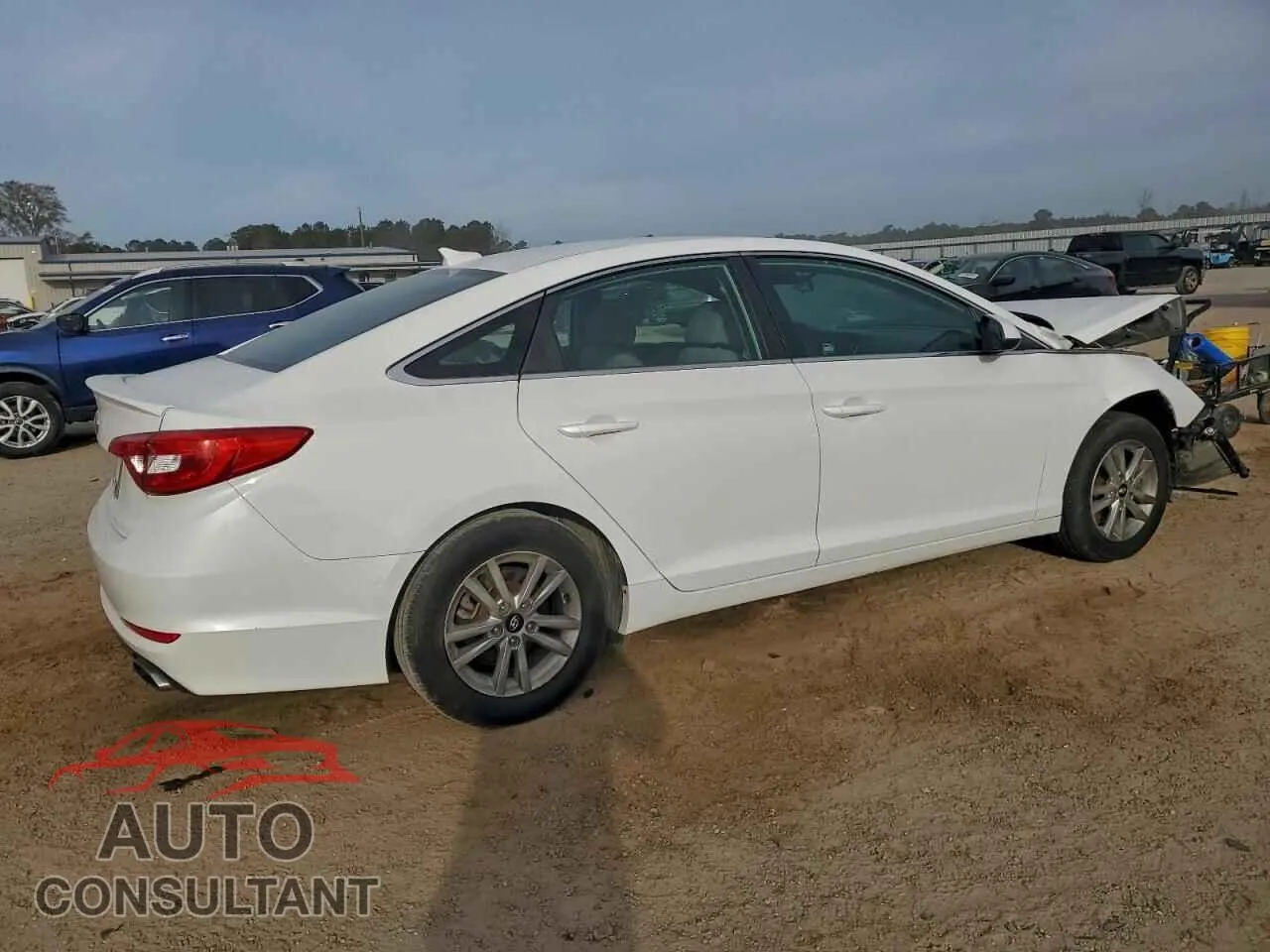 2015 HYUNDAI SONATA Damaged VIN 5NPE24AF5FH194899 – side profile