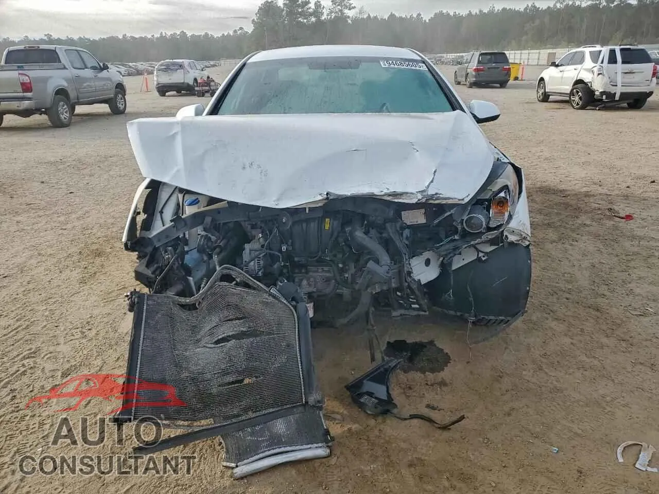 2015 HYUNDAI SONATA Damaged VIN 5NPE24AF5FH194899 – interior seats