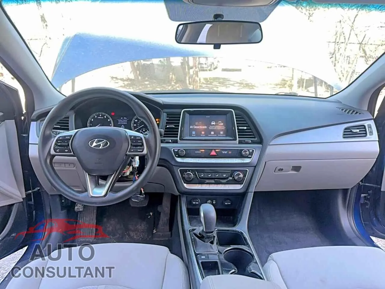2019 HYUNDAI SONATA Used VIN 5NPE24AF6KH766220 – trunk area