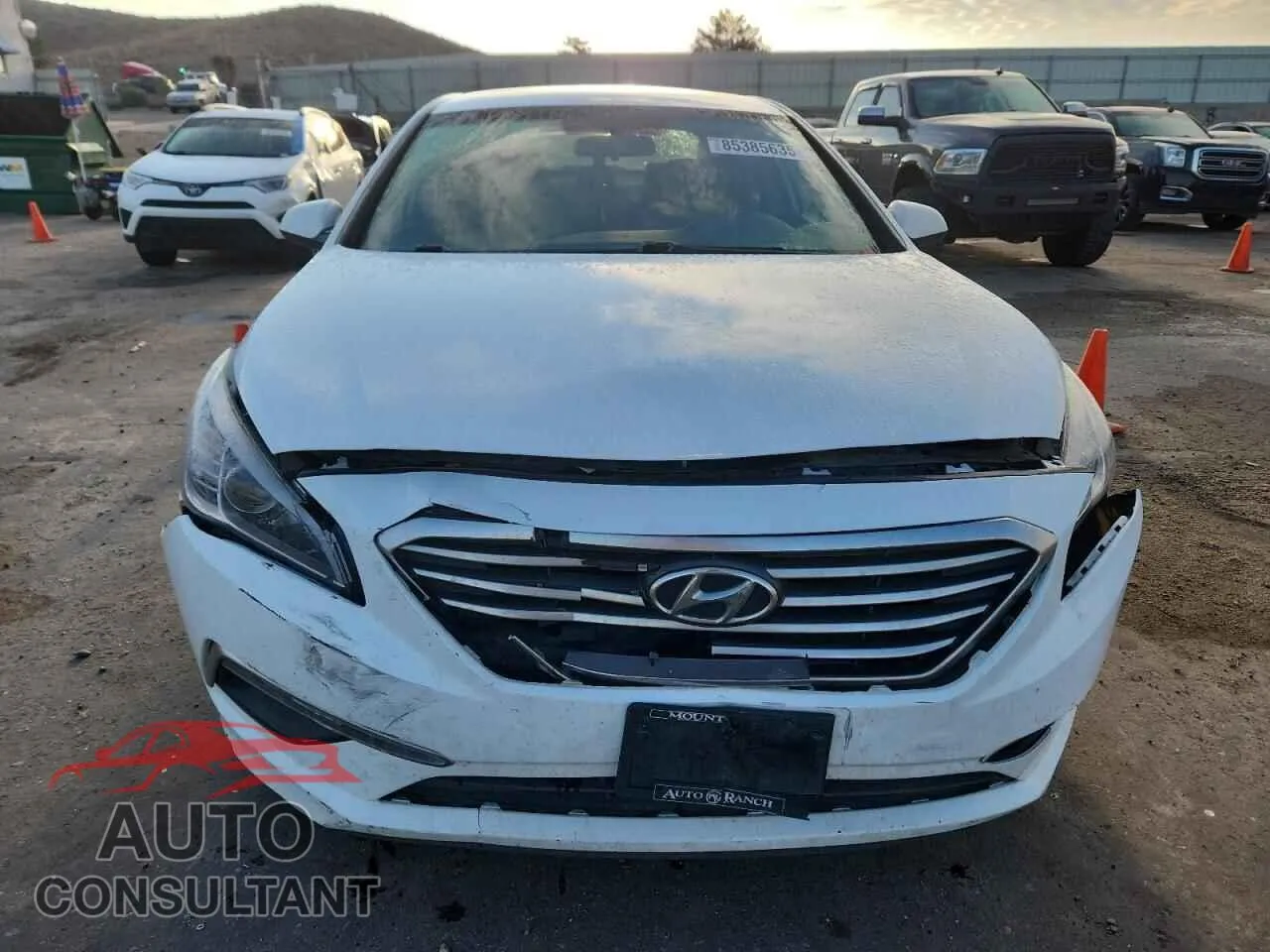 2015 HYUNDAI SONATA Damaged VIN 5NPE24AF8FH219424 – interior seats