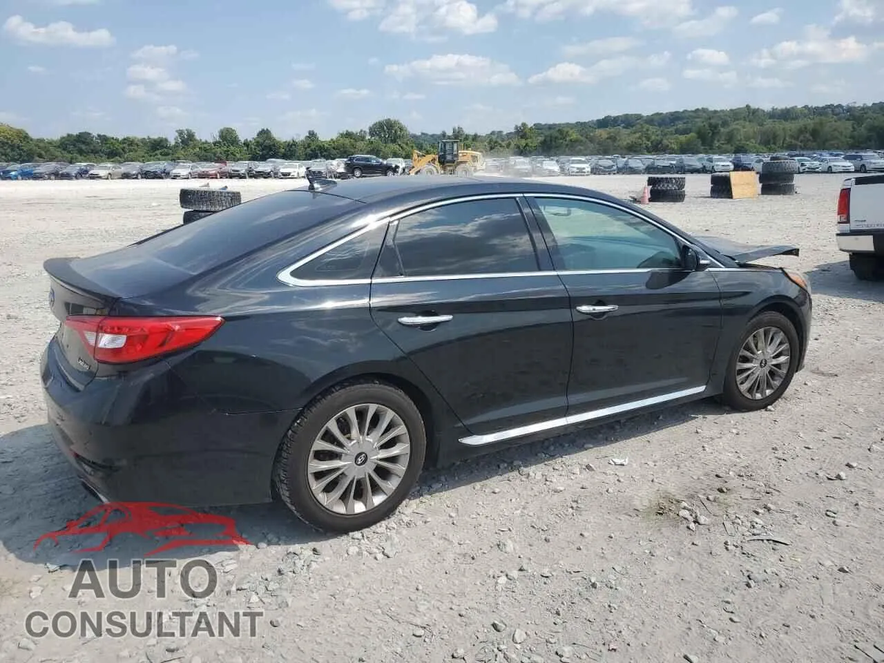 2015 HYUNDAI SONATA Damaged VIN 5NPE34AF3FH255034 – side profile