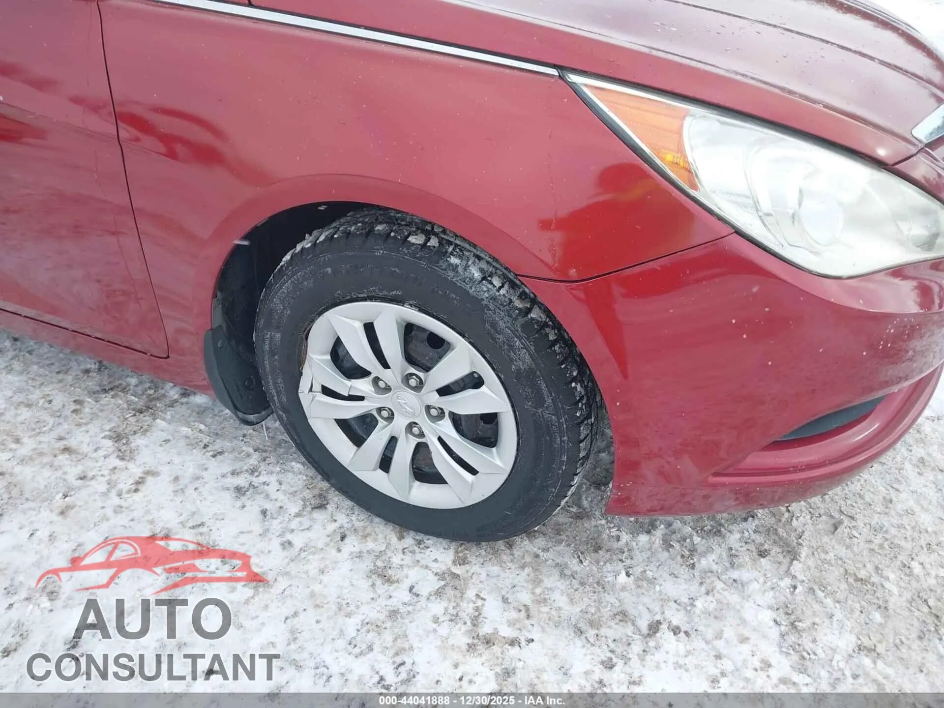 2011 HYUNDAI SONATA Damaged VIN 5NPEB4AC0BH274143 – engine bay