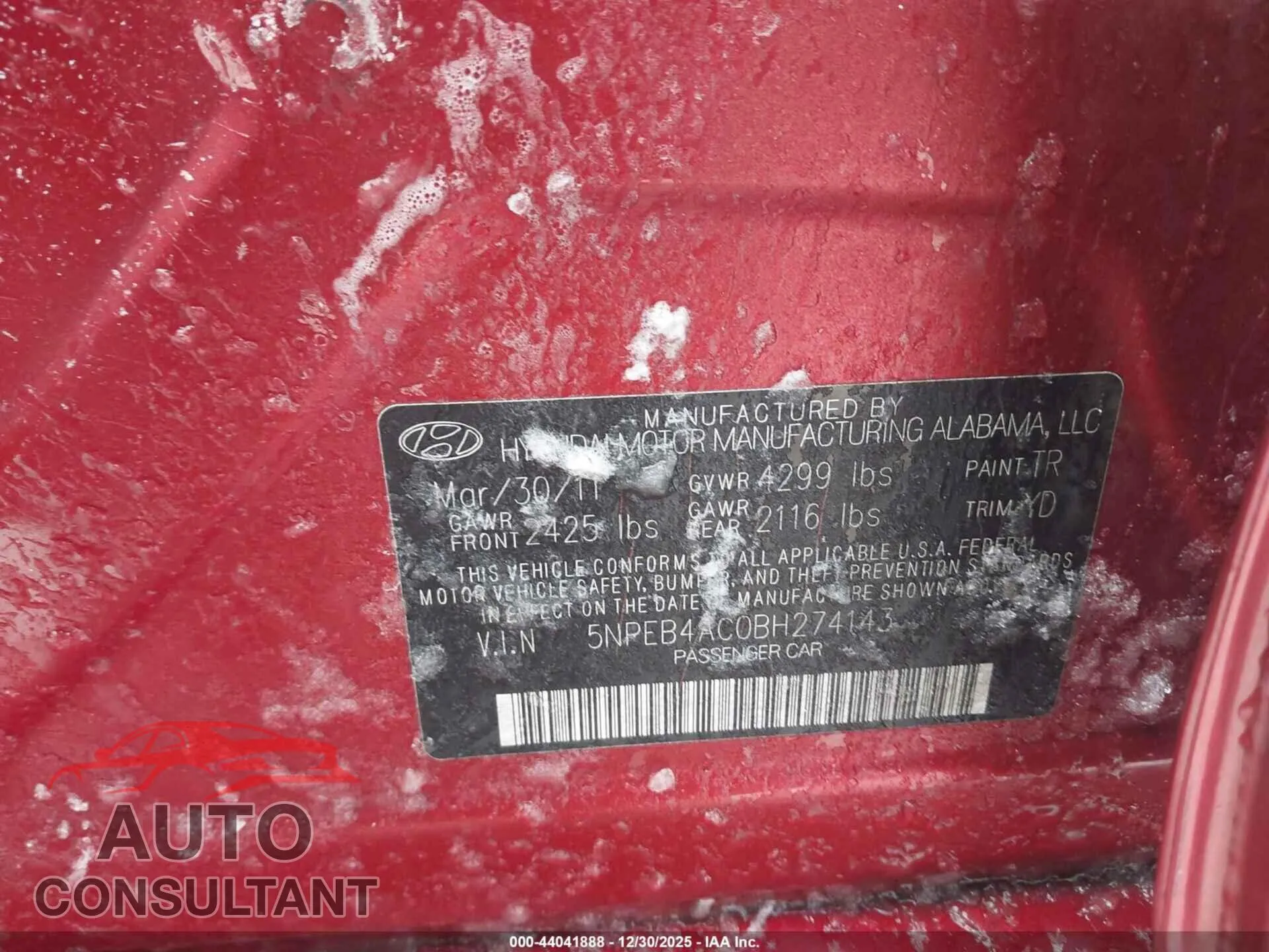 2011 HYUNDAI SONATA Damaged VIN 5NPEB4AC0BH274143 – trunk area