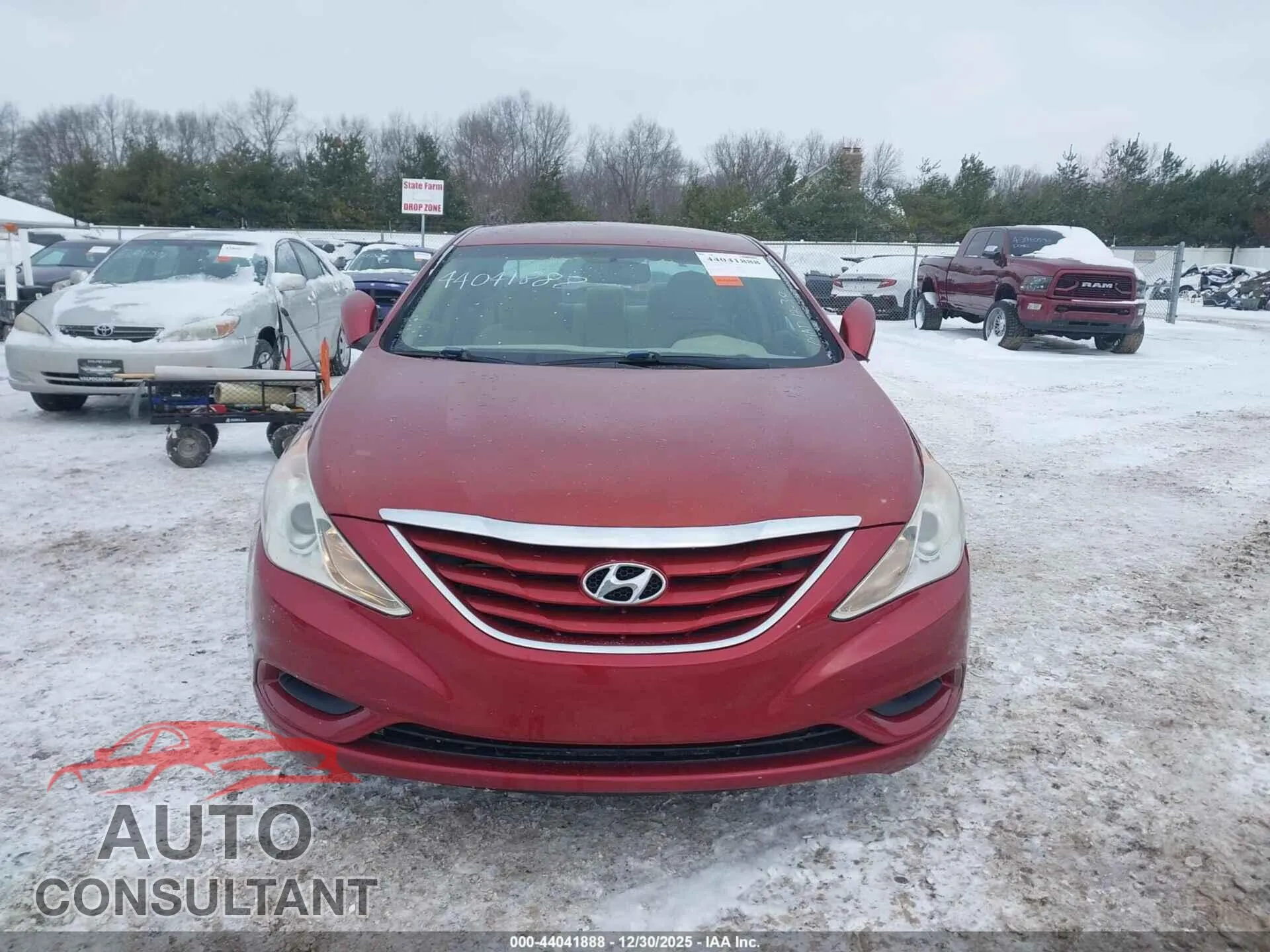 2011 HYUNDAI SONATA Damaged VIN 5NPEB4AC0BH274143 – photo 12