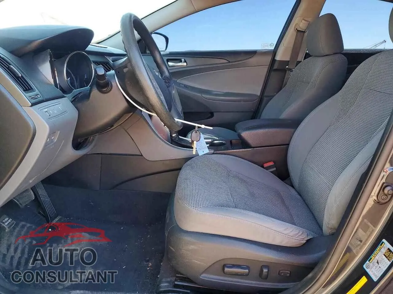 2013 HYUNDAI SONATA Damaged VIN 5NPEB4AC2DH616131 – exterior detail