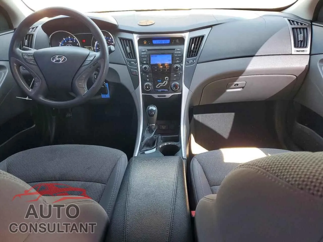 2013 HYUNDAI SONATA Damaged VIN 5NPEB4AC2DH616131 – undercarriage