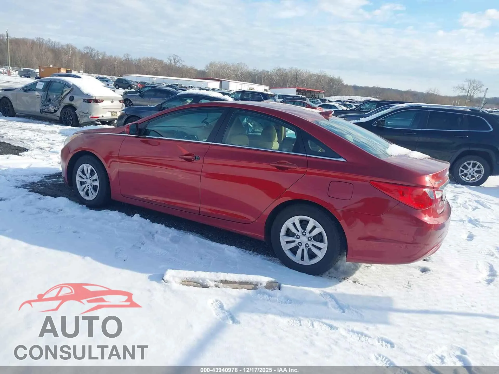 2012 HYUNDAI SONATA Damaged VIN 5NPEB4AC3CH479098 – side profile