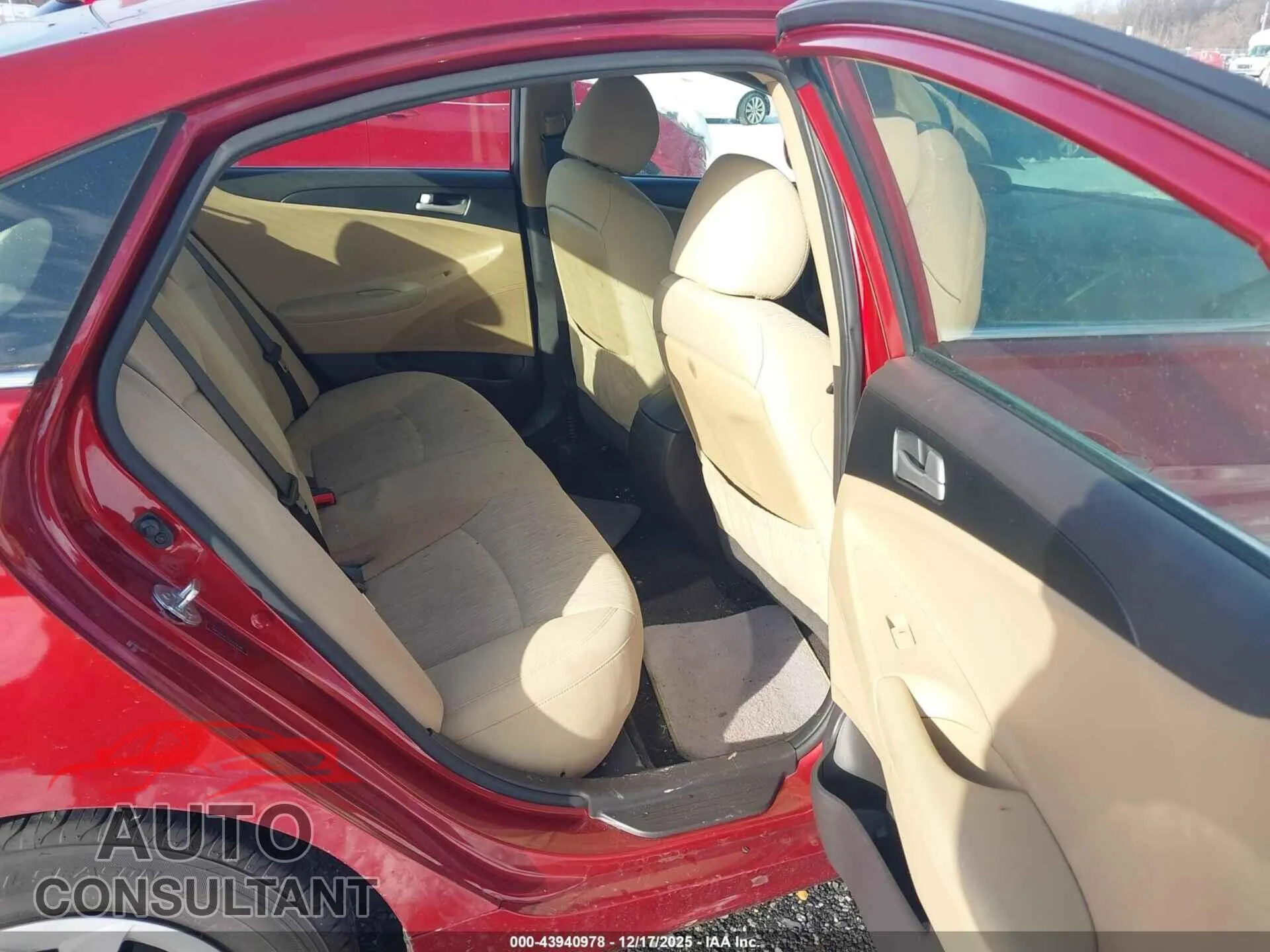 2012 HYUNDAI SONATA Damaged VIN 5NPEB4AC3CH479098 – undercarriage