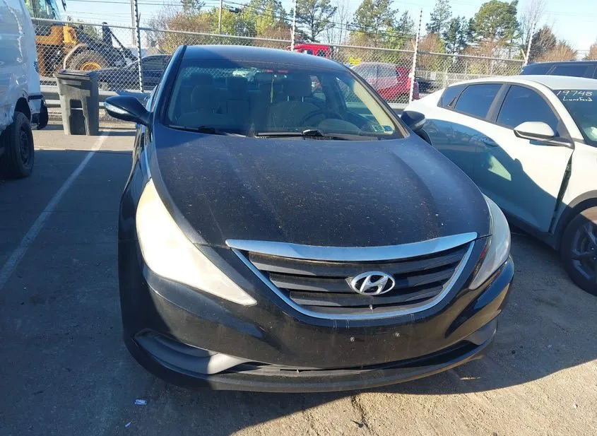 2014 HYUNDAI Sonata Used VIN 5NPEB4AC3EH863269 – trunk area