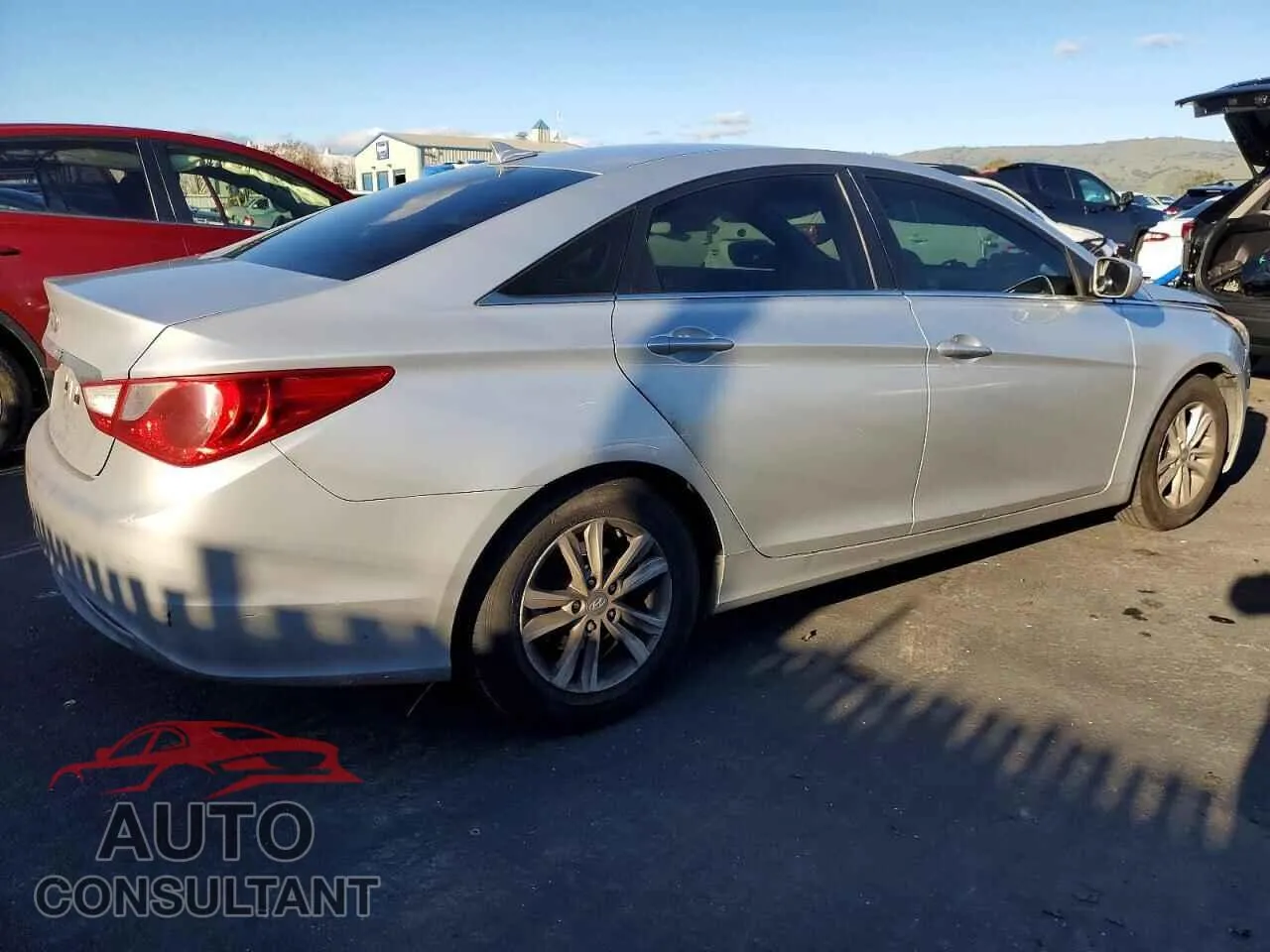 2013 HYUNDAI SONATA Damaged VIN 5NPEB4AC6DH738765 – side profile