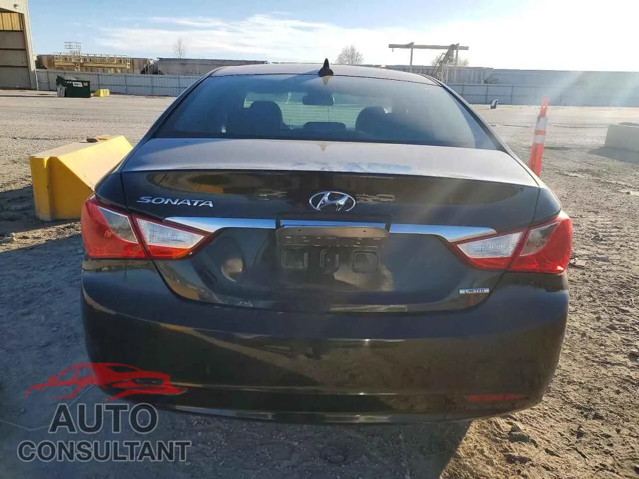 2011 HYUNDAI SONATA Damaged VIN 5NPEC4AC2BH005834 – engine bay