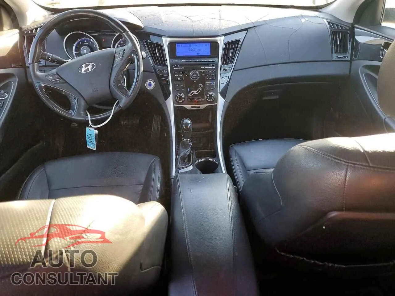 2011 HYUNDAI SONATA Damaged VIN 5NPEC4AC2BH005834 – undercarriage