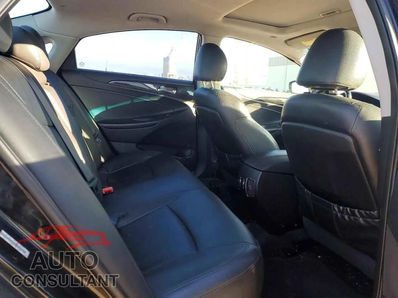 2011 HYUNDAI SONATA Damaged VIN 5NPEC4AC2BH005834 – odometer reading