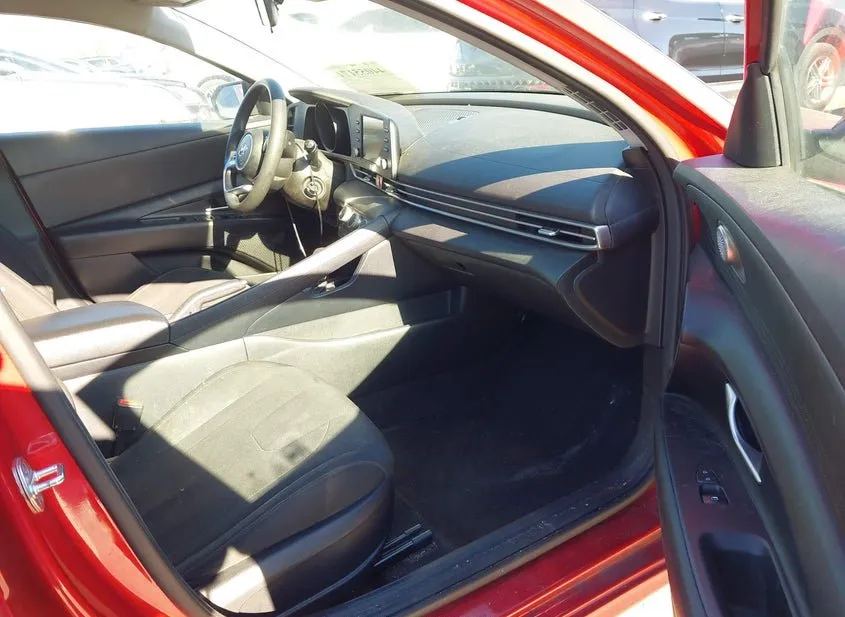 2022 HYUNDAI Elantra Used VIN 5NPLL4AGXNH061664 – trunk area