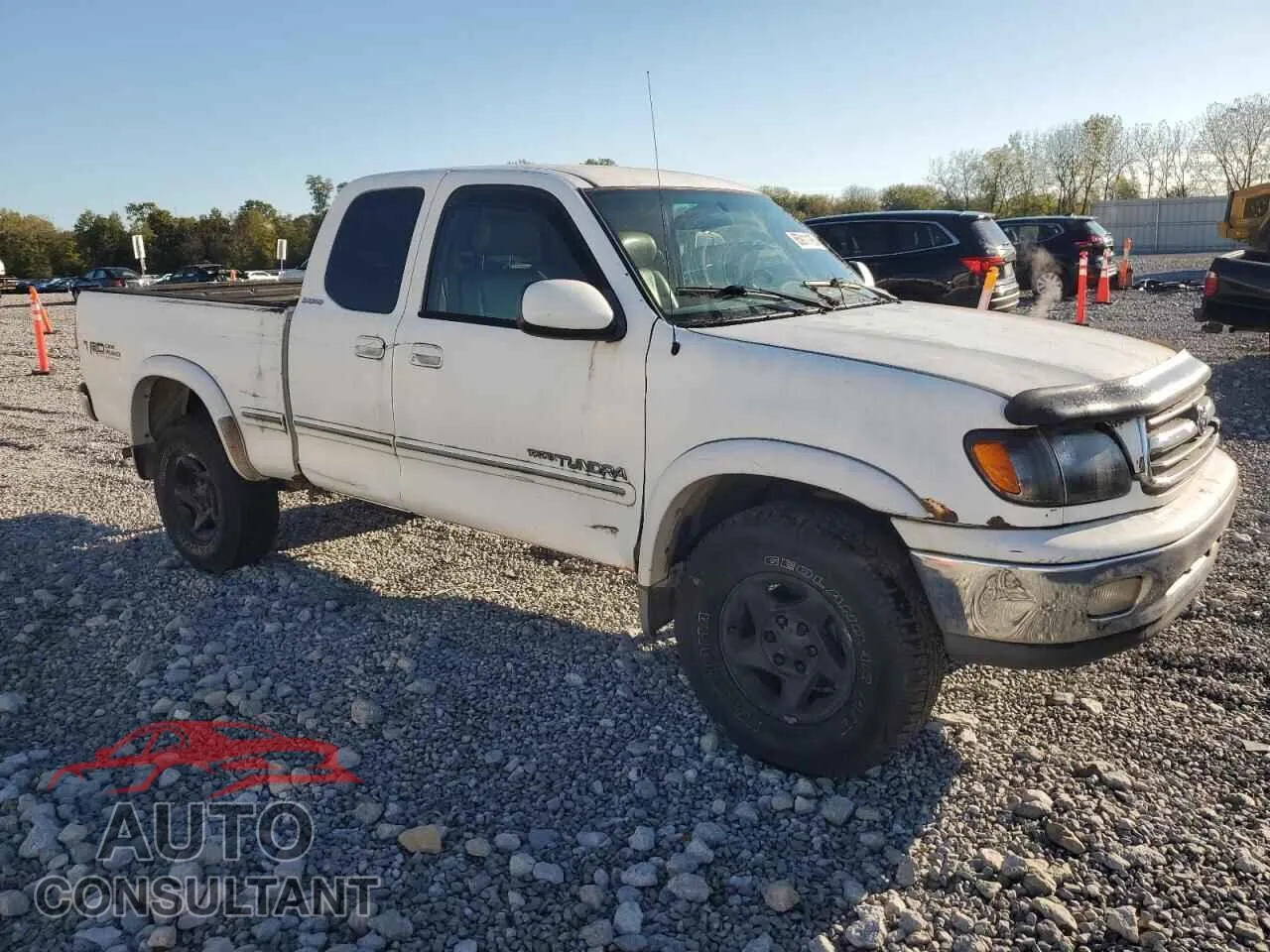 2000 TOYOTA TUNDRA Damaged VIN 5TBBT4810YS040973 – dashboard