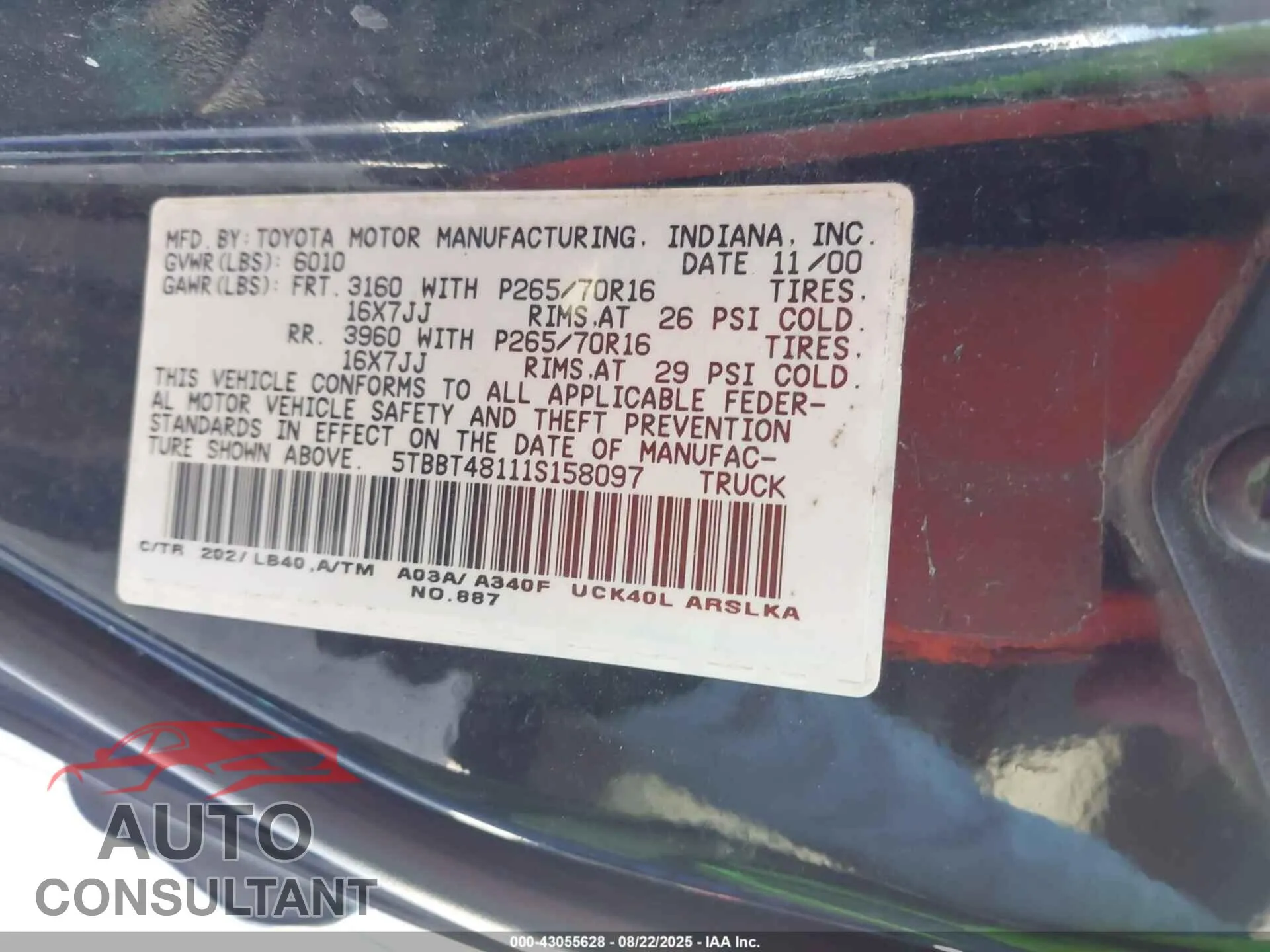2001 TOYOTA TUNDRA Damaged VIN 5TBBT48111S158097 – trunk area