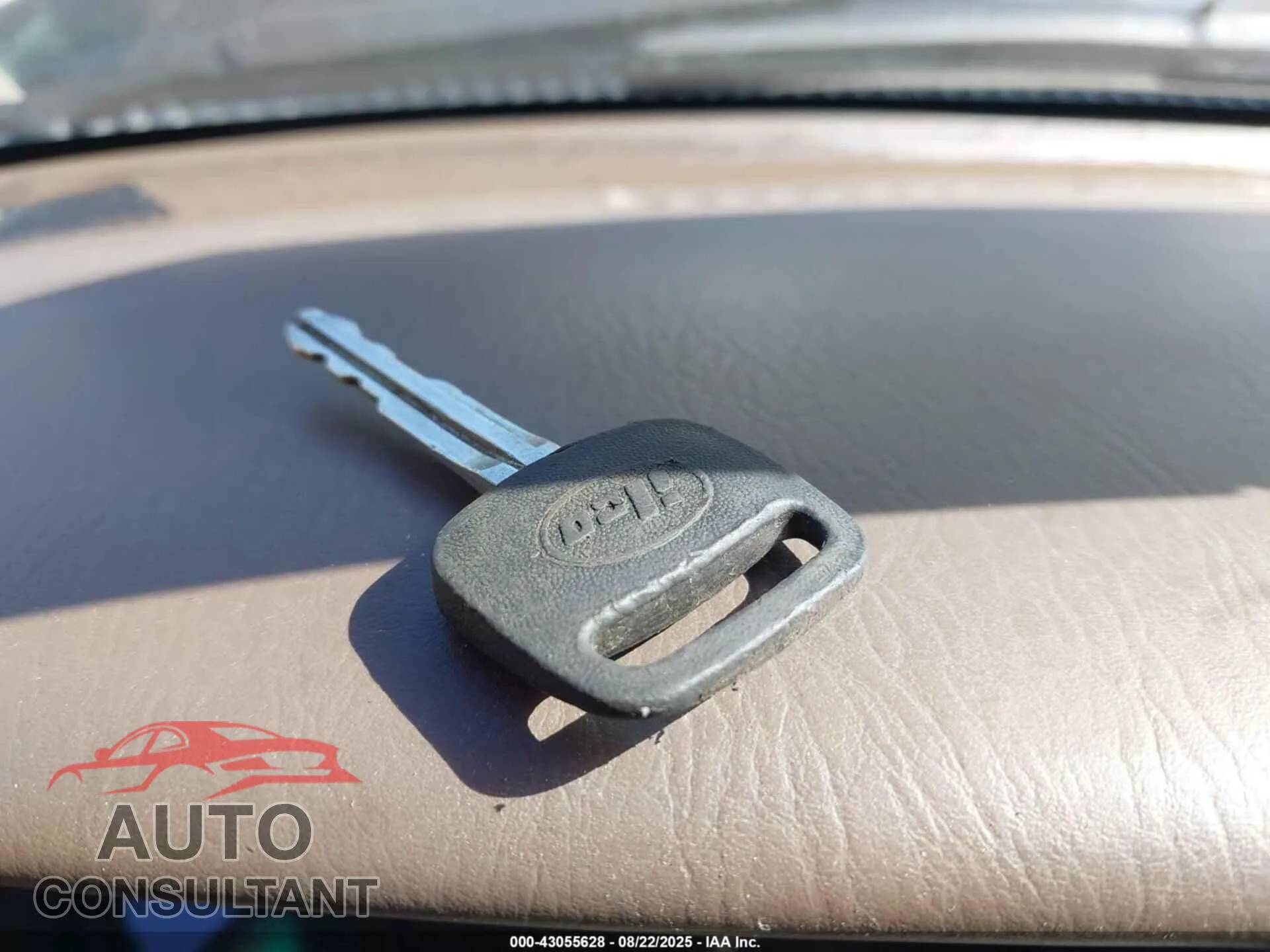 2001 TOYOTA TUNDRA Damaged VIN 5TBBT48111S158097 – photo 11