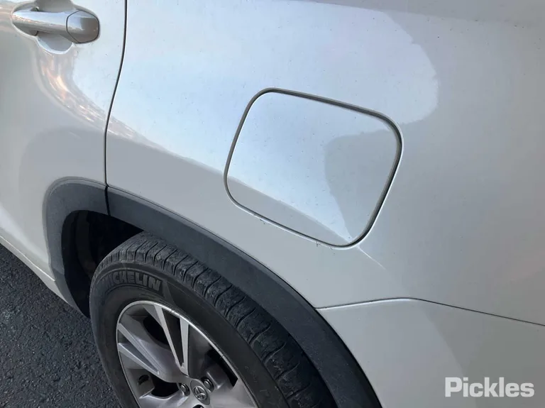 2014 Toyota Kluger VIN 5TDBK3FH20S074793