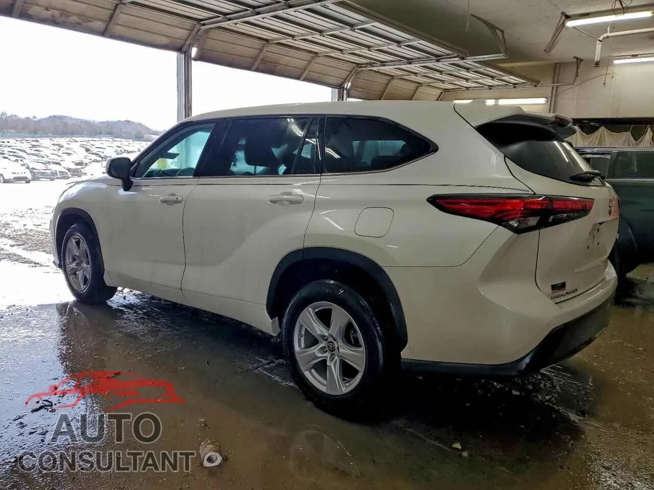 2021 TOYOTA HIGHLANDER Damaged VIN 5TDCZRAH0MS033708 – rear exterior