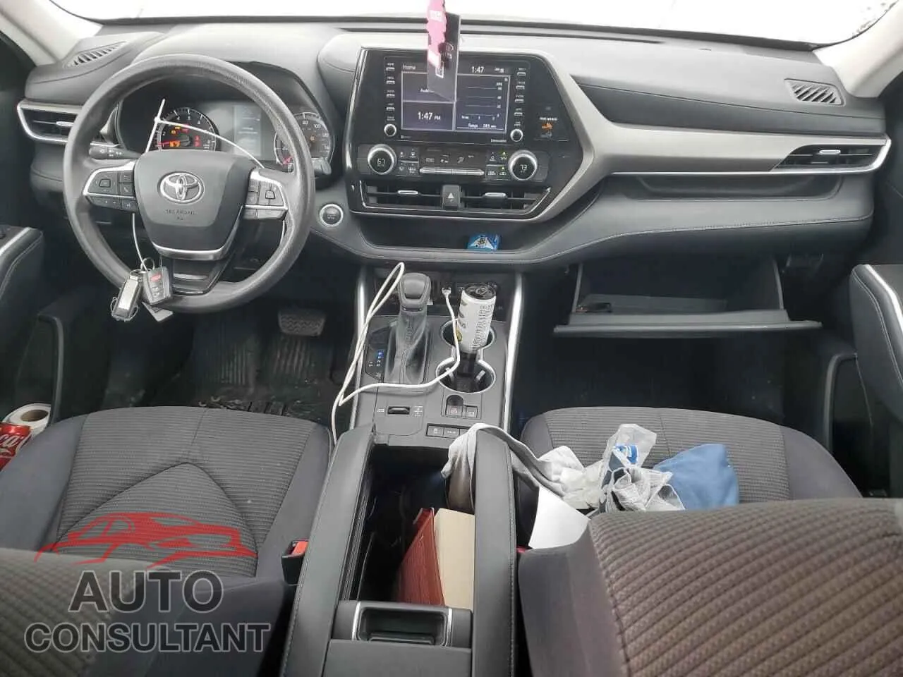2021 TOYOTA HIGHLANDER Damaged VIN 5TDCZRAH0MS033708 – undercarriage
