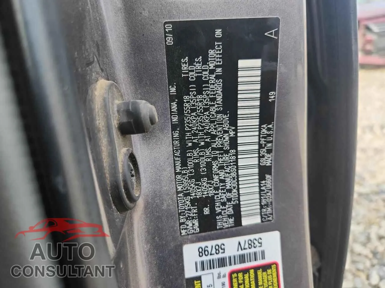 2011 TOYOTA All Models Damaged VIN 5TDDK3DC3BS011818 – photo 12