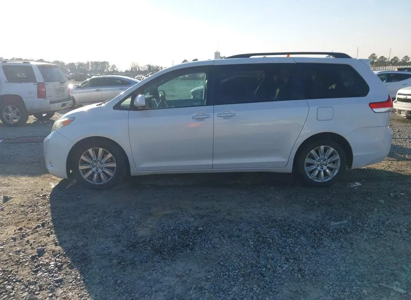 2011 TOYOTA Sienna Used VIN 5TDDK3DCXBS004039 – rear exterior