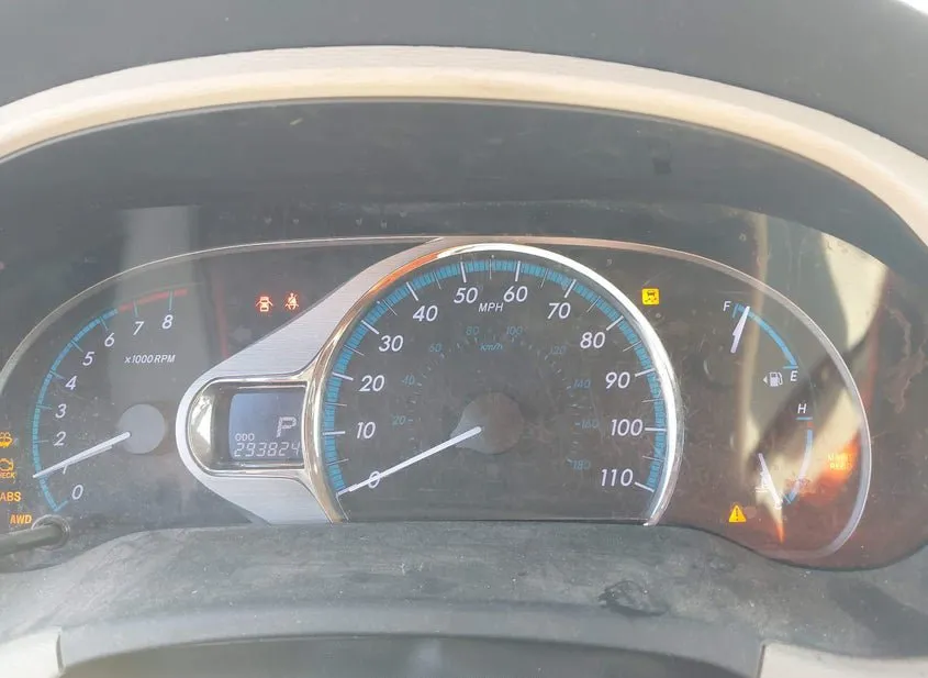 2011 TOYOTA Sienna Used VIN 5TDDK3DCXBS004039 – dashboard