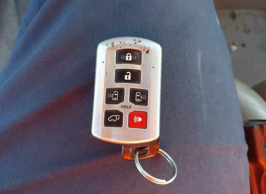2011 TOYOTA Sienna Used VIN 5TDDK3DCXBS004039 – interior seats