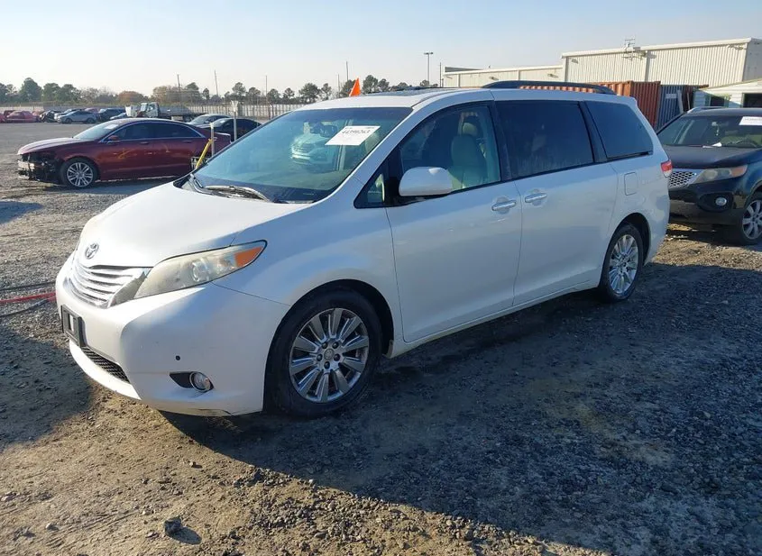 2011 TOYOTA Sienna Used VIN 5TDDK3DCXBS004039 – photo 13