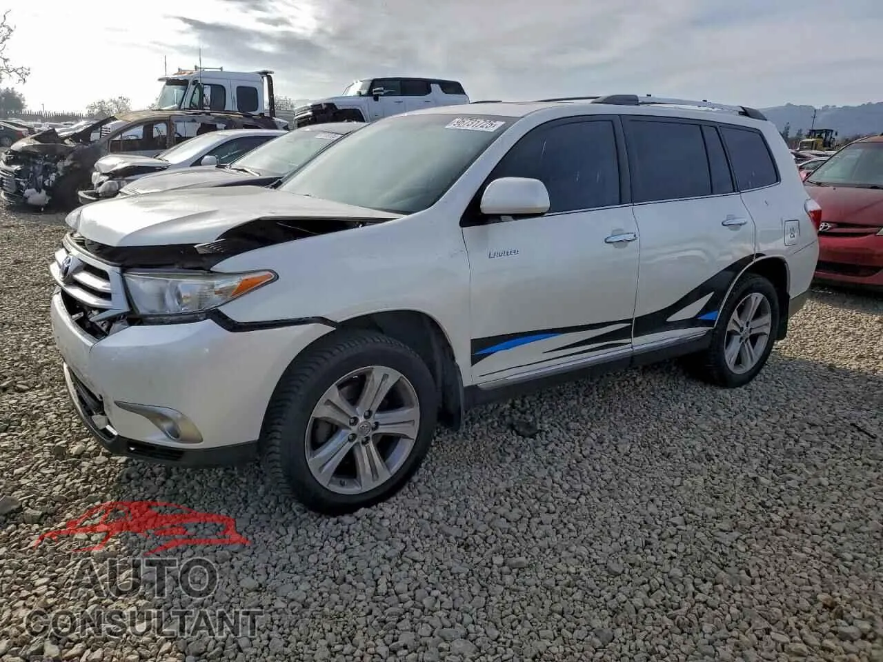 2013 TOYOTA HIGHLANDER