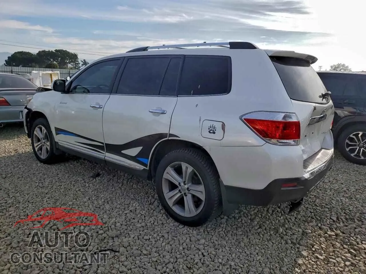 2013 TOYOTA HIGHLANDER Damaged VIN 5TDDK3EH1DS232153 – rear exterior