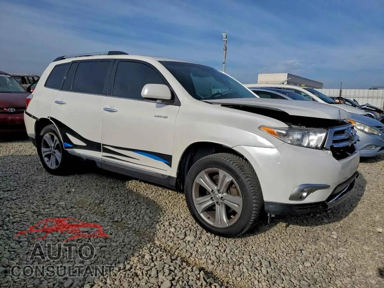 2013 TOYOTA HIGHLANDER Damaged VIN 5TDDK3EH1DS232153 – dashboard