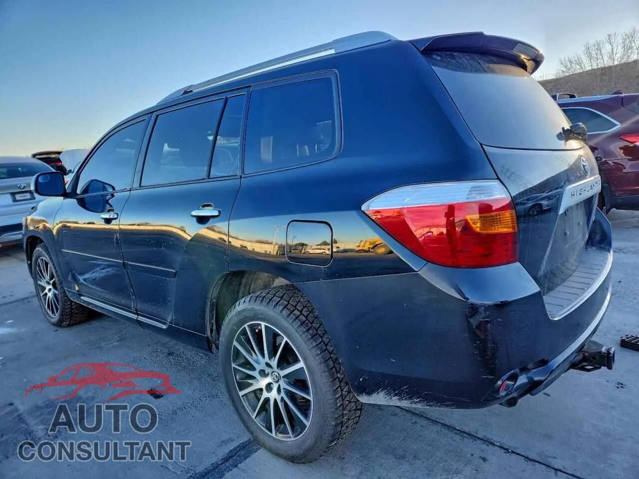 2010 TOYOTA HIGHLANDER Damaged VIN 5TDDK3EH5AS028905 – rear exterior 2010 TOYOTA HIGHLANDER Damaged VIN 5TDDK3EH5AS028905 – rear exterior