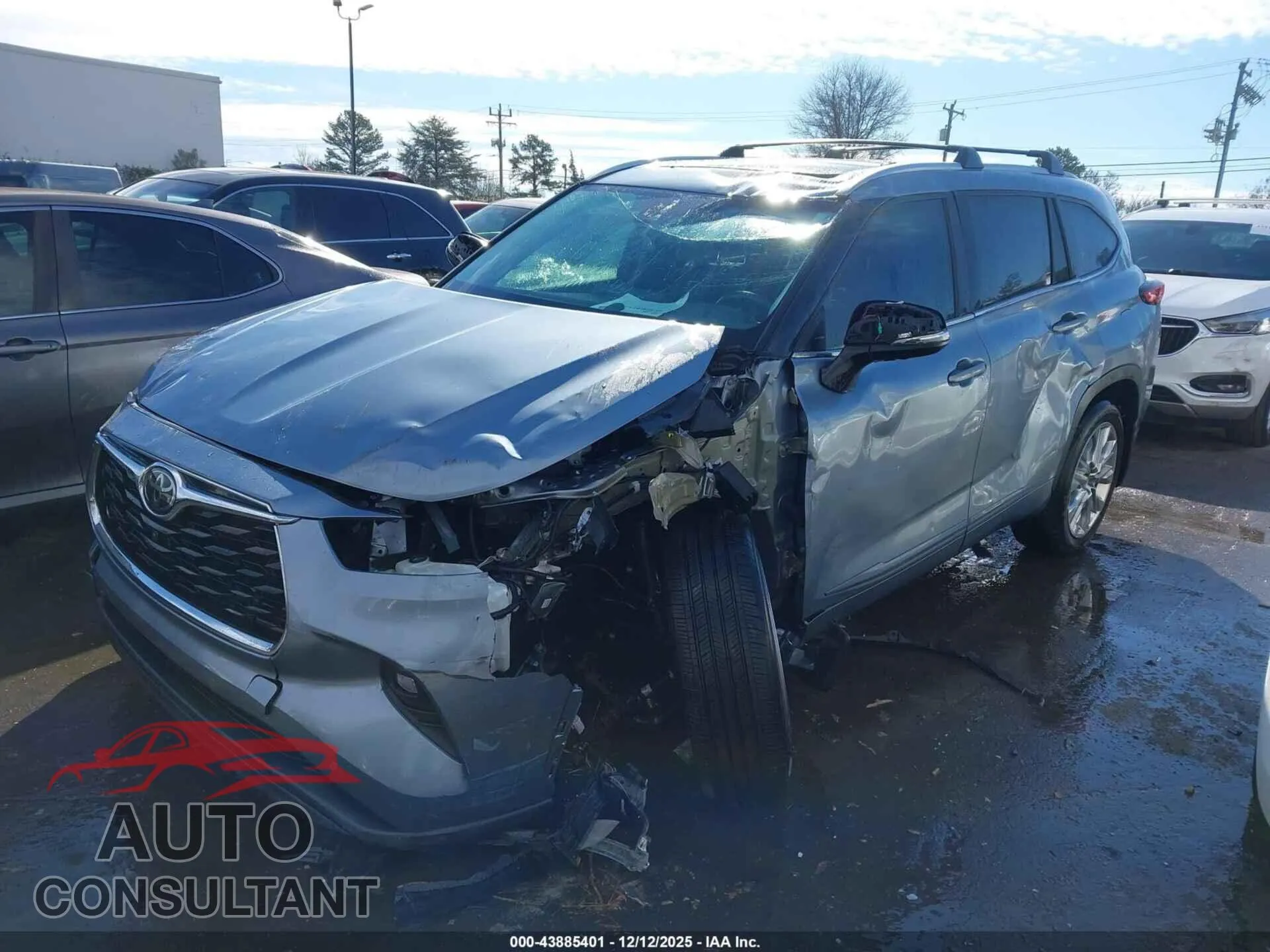2020 TOYOTA HIGHLANDER Damaged VIN 5TDDZRBH1LS006356 – rear exterior