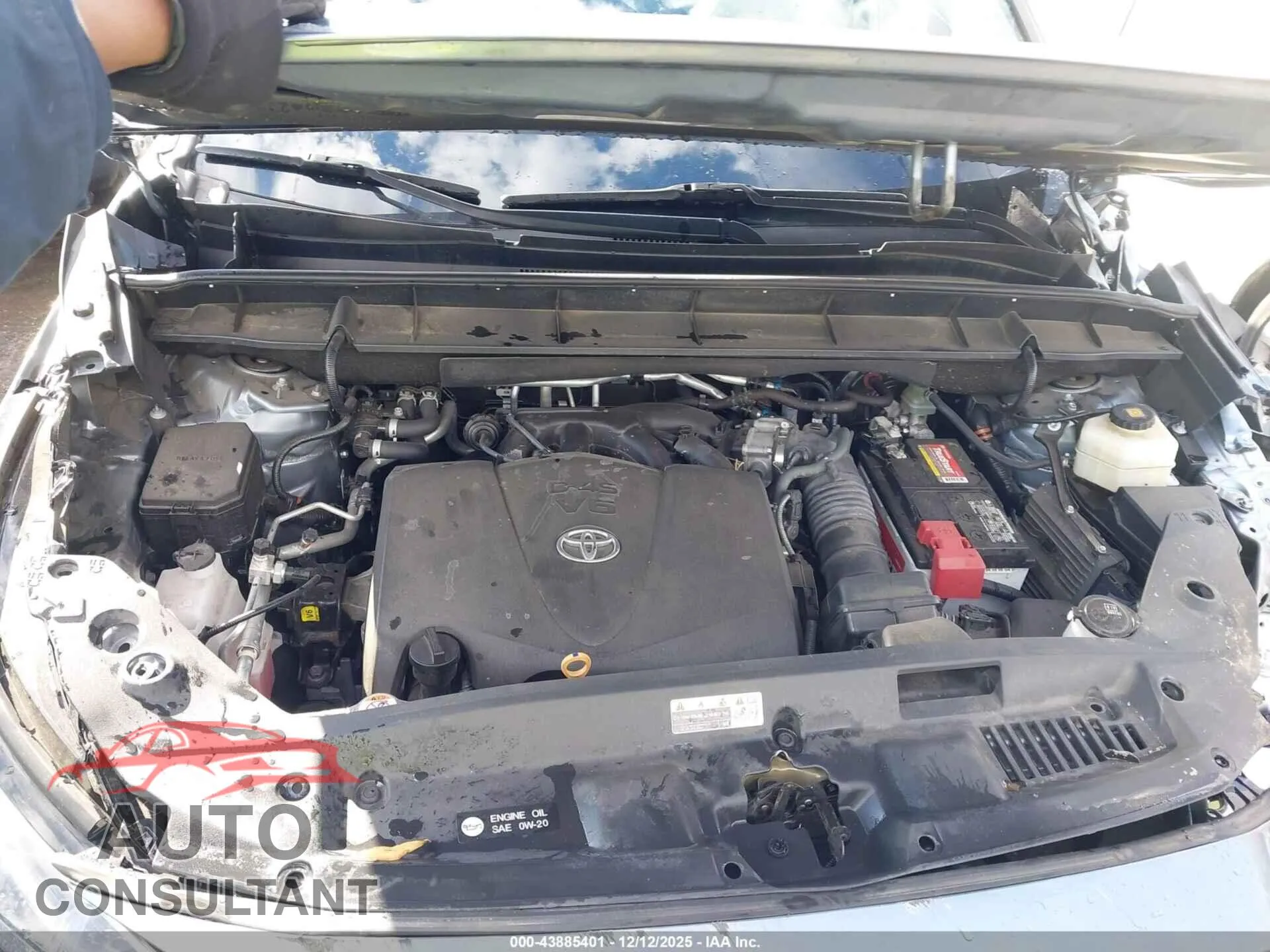 2020 TOYOTA HIGHLANDER Damaged VIN 5TDDZRBH1LS006356 – odometer reading