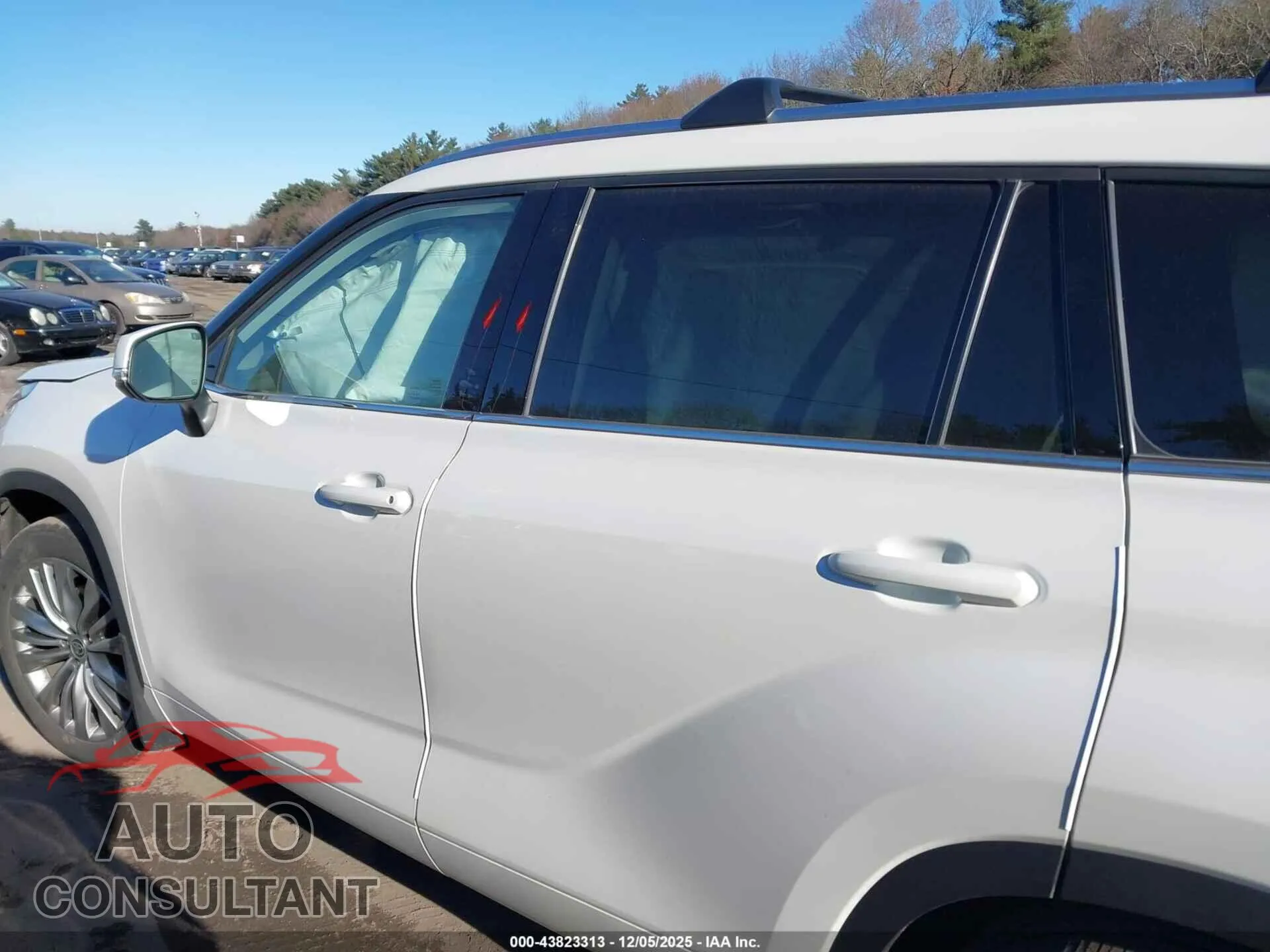 2020 TOYOTA HIGHLANDER Damaged VIN 5TDFZRBH9LS050467 – photo 14