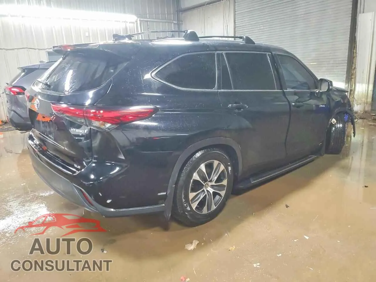 2021 TOYOTA HIGHLANDER Damaged VIN 5TDGBRCH0MS039091 – side profile