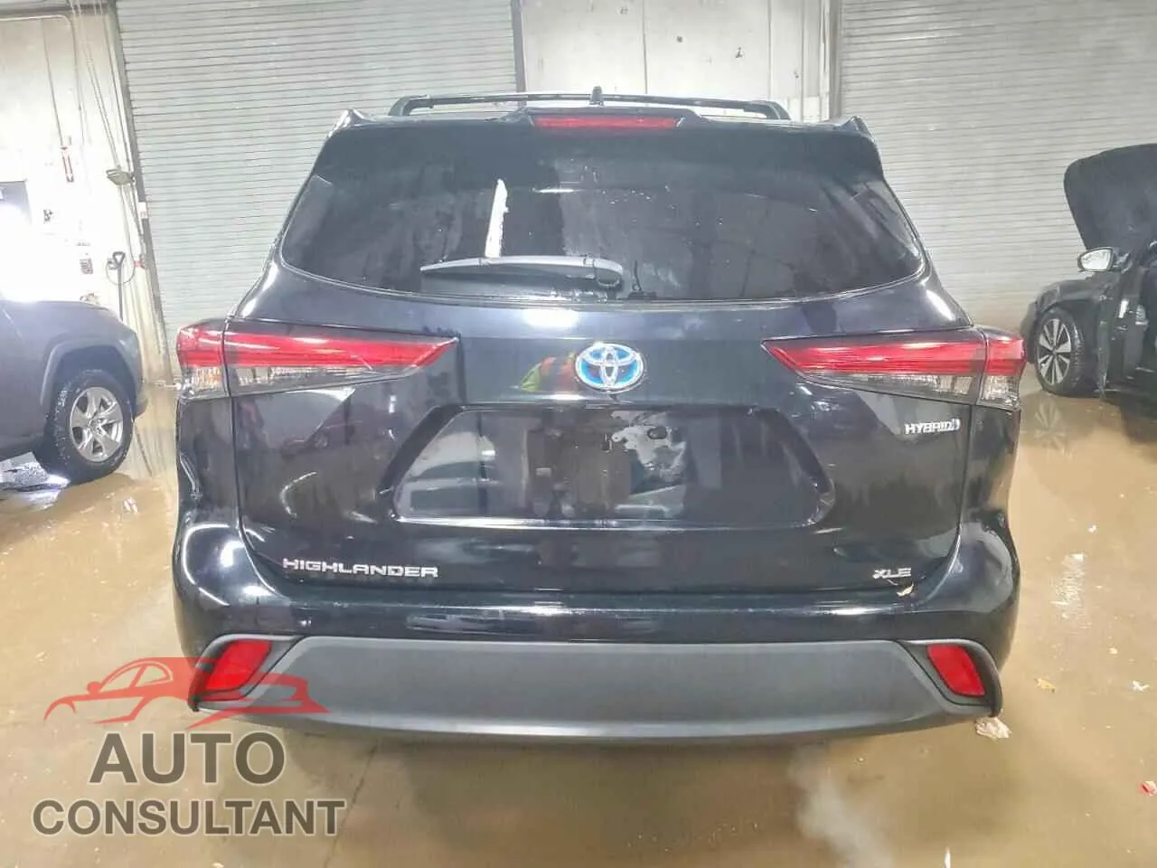 2021 TOYOTA HIGHLANDER Damaged VIN 5TDGBRCH0MS039091 – engine bay