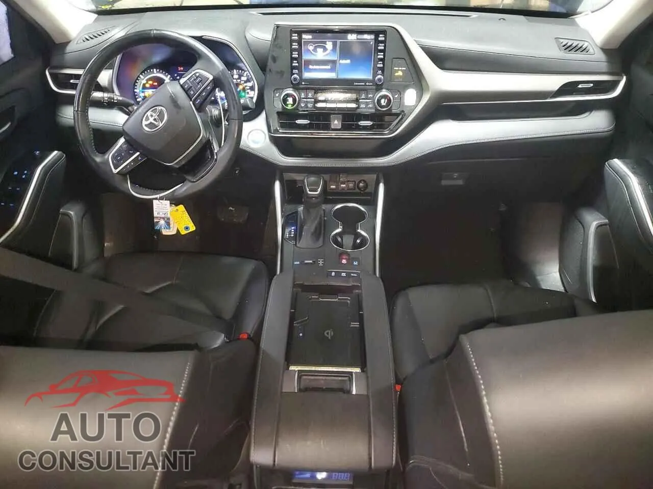 2021 TOYOTA HIGHLANDER Damaged VIN 5TDGBRCH0MS039091 – undercarriage