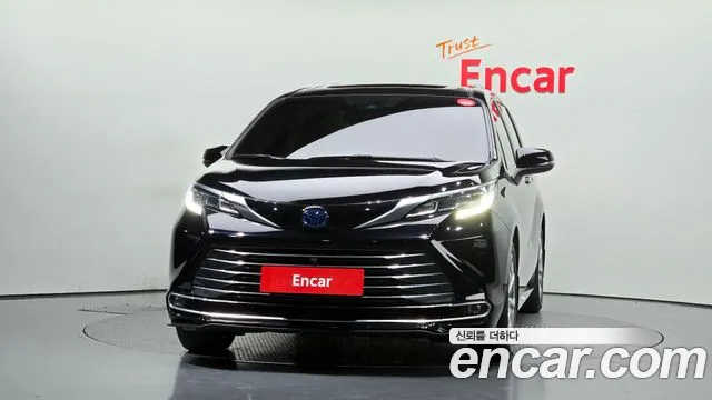 2022 Toyota Sienna 4th Gen 2.5 Hybrid 2WD Sold VIN 5TDGRKEC5NS102420 – exterior detail