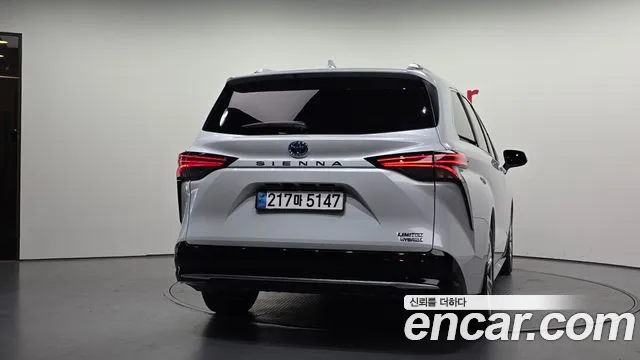 2023 Toyota Sienna 4th Gen 2.5 Hybrid 2WD Sold VIN 5TDGRKEC9PS148545 – photo 11
