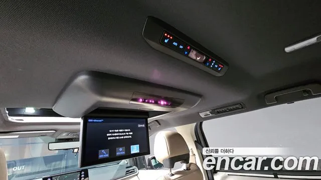 2023 Toyota Sienna 4th Gen 2.5 Hybrid 2WD Sold VIN 5TDGRKECXPS148442 – interior seats