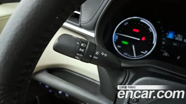 2024 Toyota Sienna 4th Gen 2.5 Hybrid AWD Sold VIN 5TDGSKFC7RS130714 – undercarriage