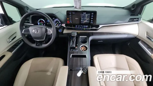 2022 Toyota Sienna 4th Gen 2.5 Hybrid AWD Sold VIN 5TDGSKFC9NS067173 – odometer reading