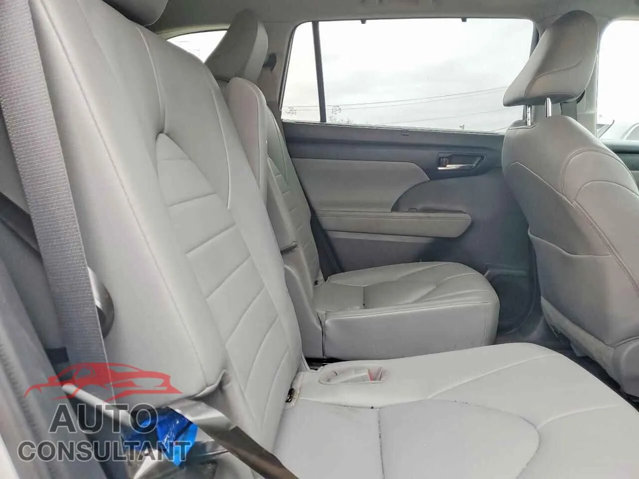 2021 TOYOTA HIGHLANDER Used VIN 5TDGZRBH2MS081968 – photo 11