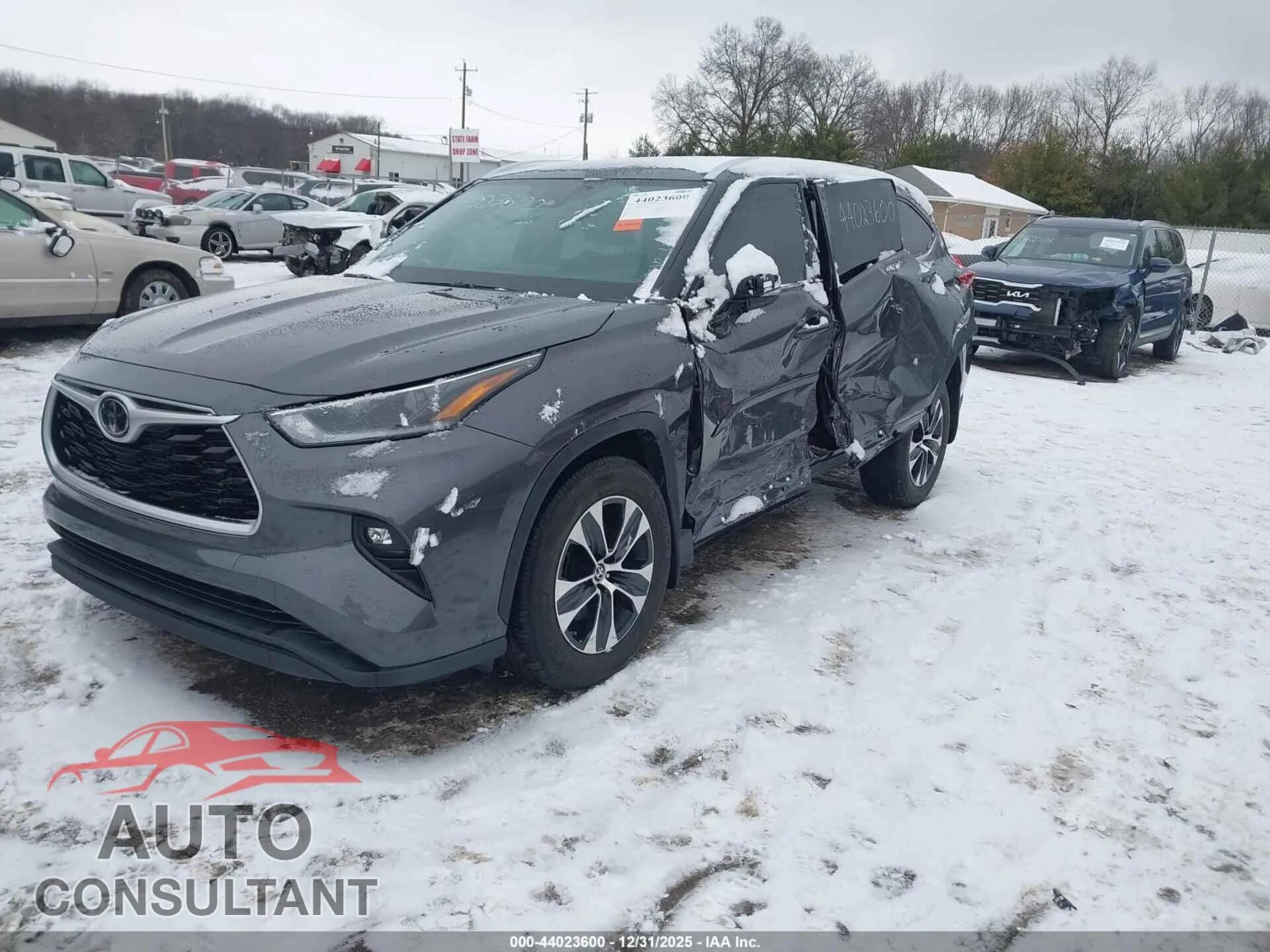 2021 TOYOTA HIGHLANDER Damaged VIN 5TDGZRBH3MS106828 – rear exterior
