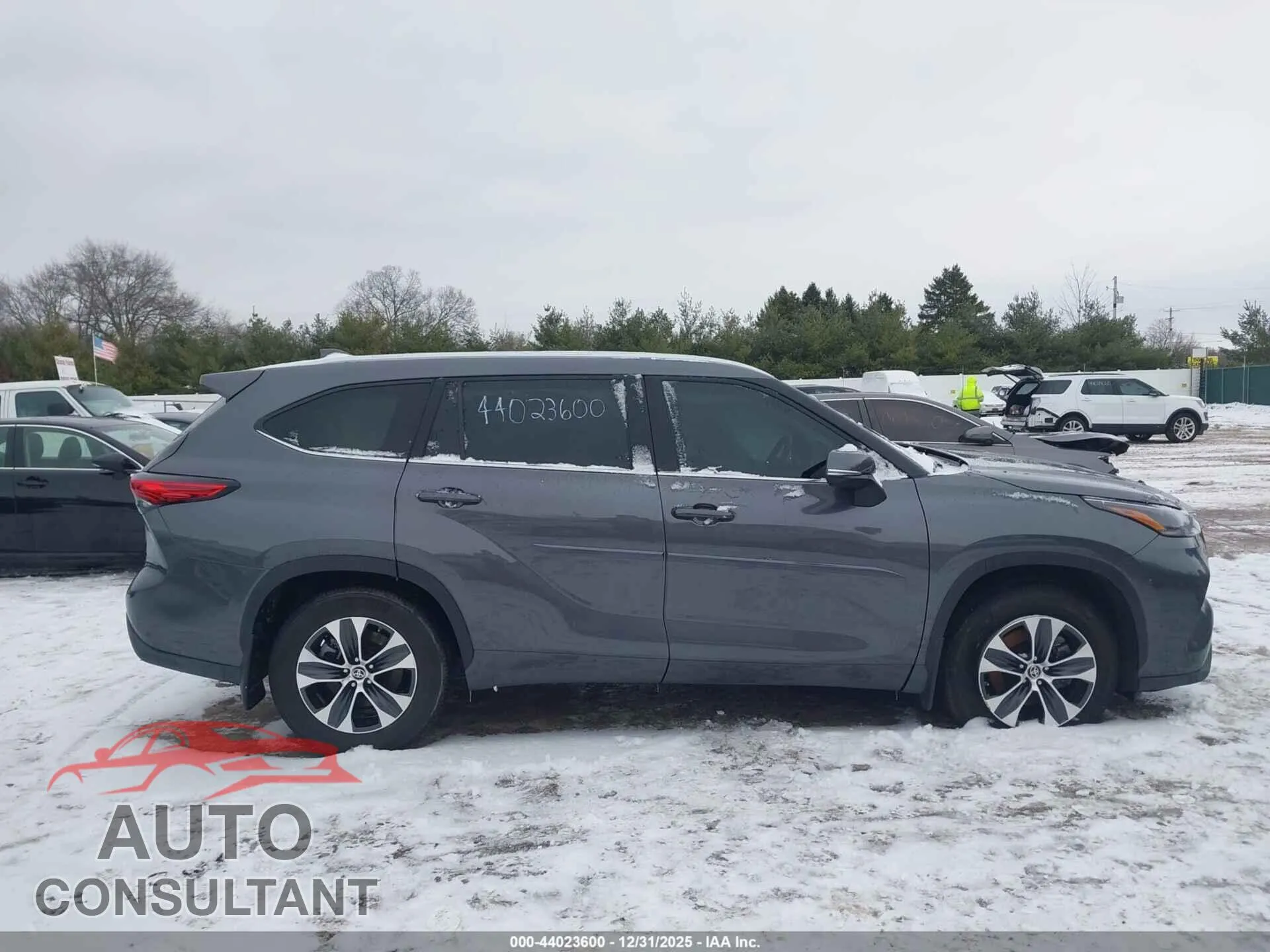 2021 TOYOTA HIGHLANDER Damaged VIN 5TDGZRBH3MS106828 – photo 13