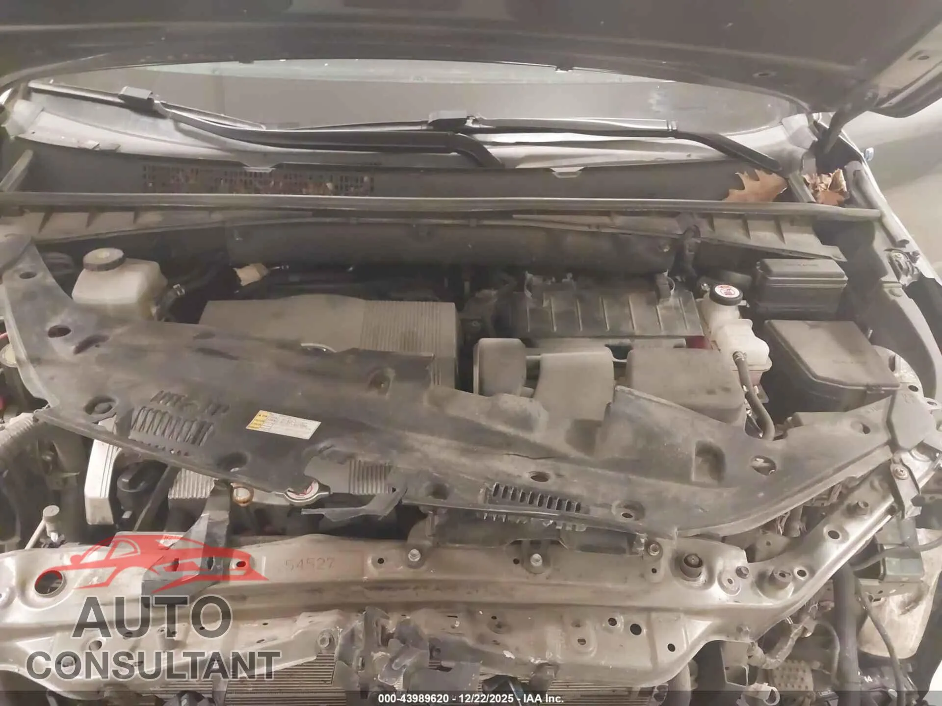 2019 TOYOTA HIGHLANDER HYBRID Damaged VIN 5TDJGRFHXKS075340 – odometer reading