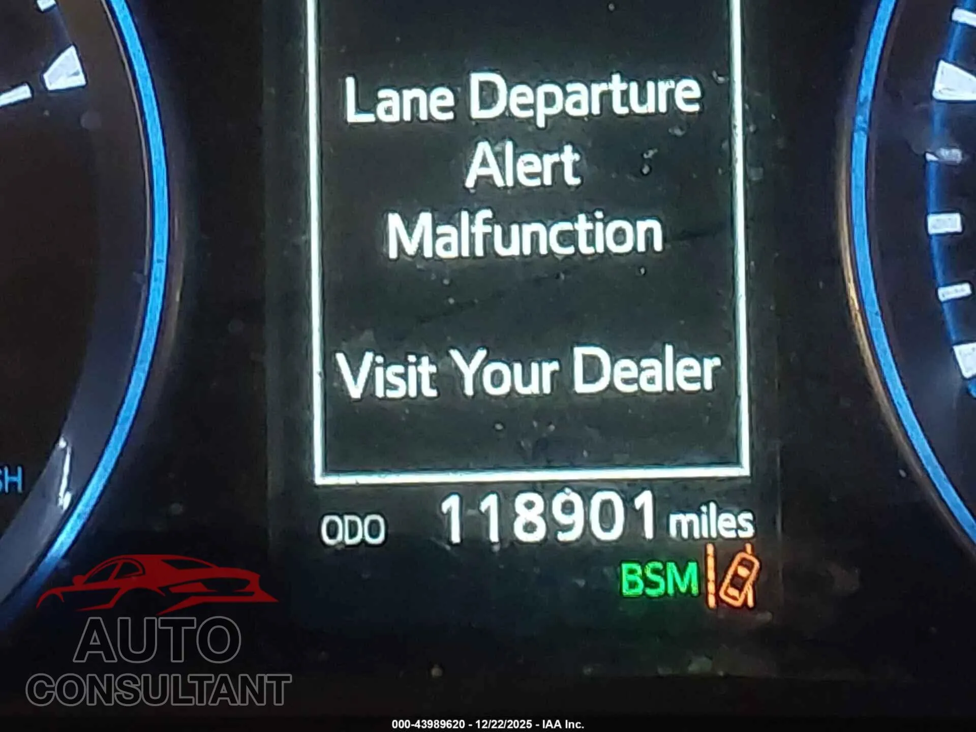 2019 TOYOTA HIGHLANDER HYBRID Damaged VIN 5TDJGRFHXKS075340 – photo 15