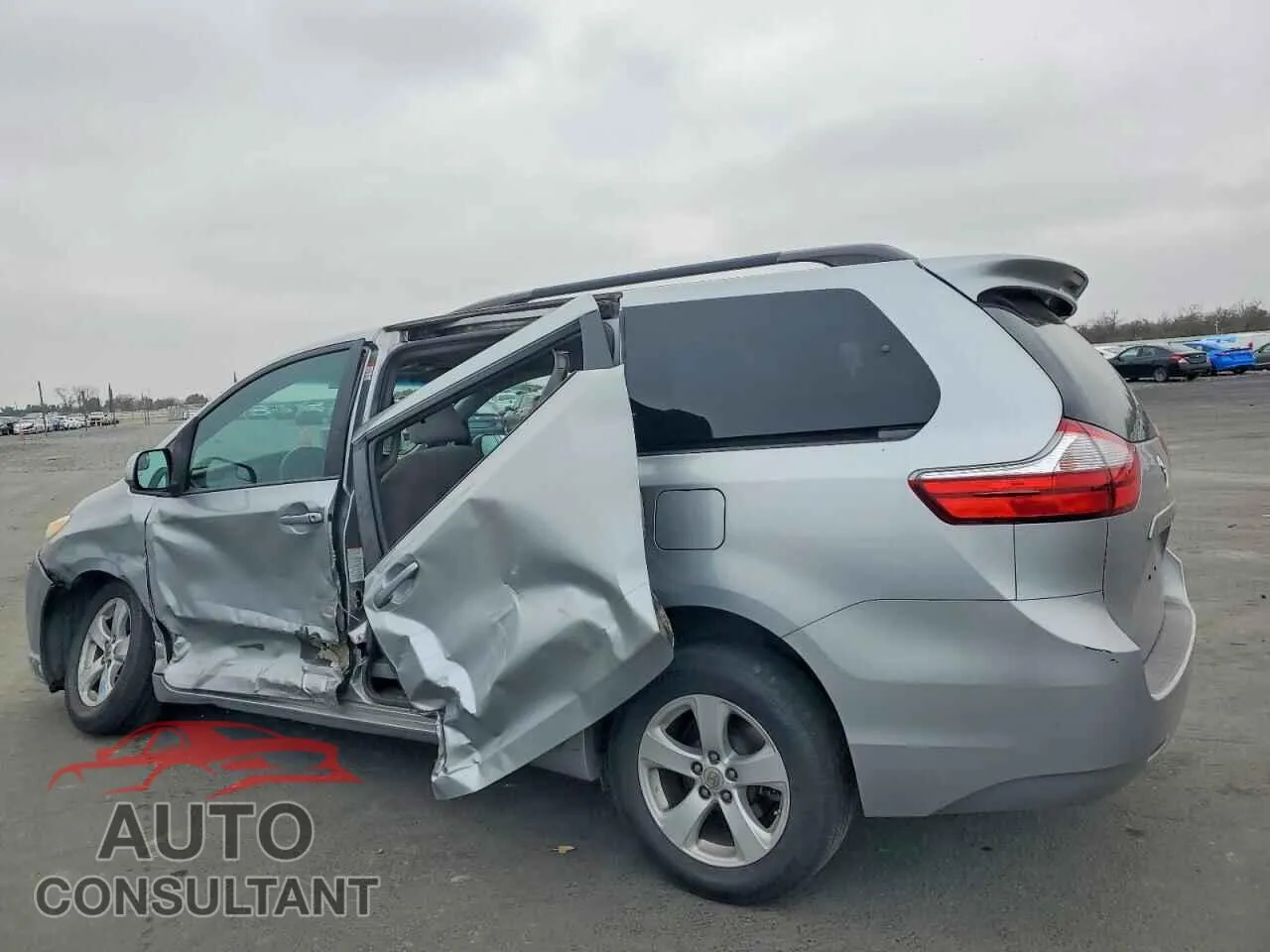2015 TOYOTA All Models Damaged VIN 5TDKK3DC2FS573299 – rear exterior